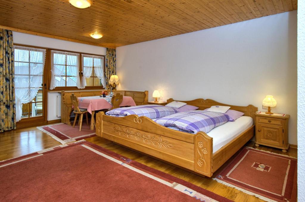 Gasthaus Sonne Muenstertal Room photo